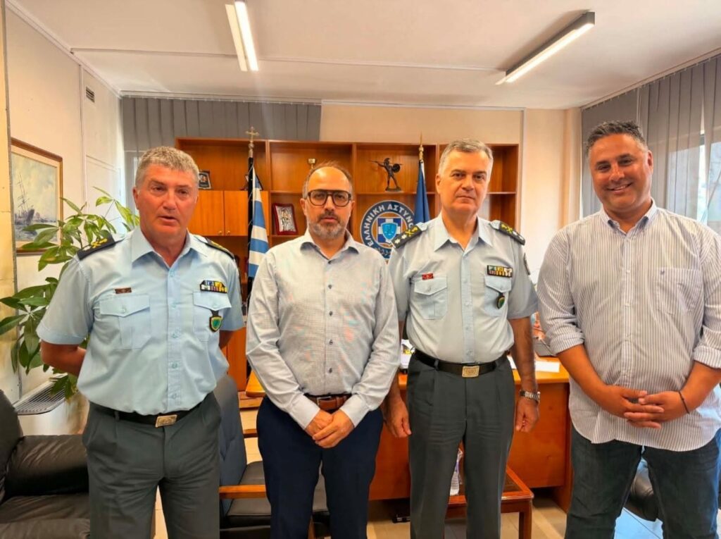 Συνάντηση του προέδρου της ΠΟΑΣΥ και του Συντονιστή Έργου Δυτ. Ελλάδας Χ. Τσίτσικα με την ηγεσία της ΕΛΑΣ