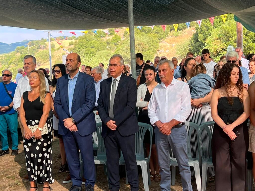 Θρησκευτική ευλάβεια στο Πάτημα του Αγίου Ανδρέα, στο Λεόντιο ΦΩΤΟ 8 Θρησκευτική ευλάβεια στο Πάτημα του Αγίου Ανδρέα, στο Λεόντιο ΦΩΤΟ