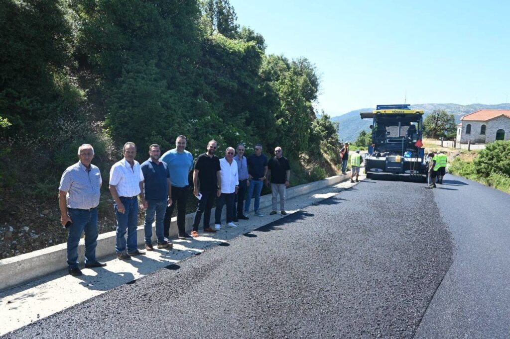 Ο περιφερειάρχης Νεκτάριος Φαρμάκης στην ορεινή Ναυπακτία ΦΩΤΟ 31 Ο περιφερειάρχης Νεκτάριος Φαρμάκης στην ορεινή Ναυπακτία ΦΩΤΟ