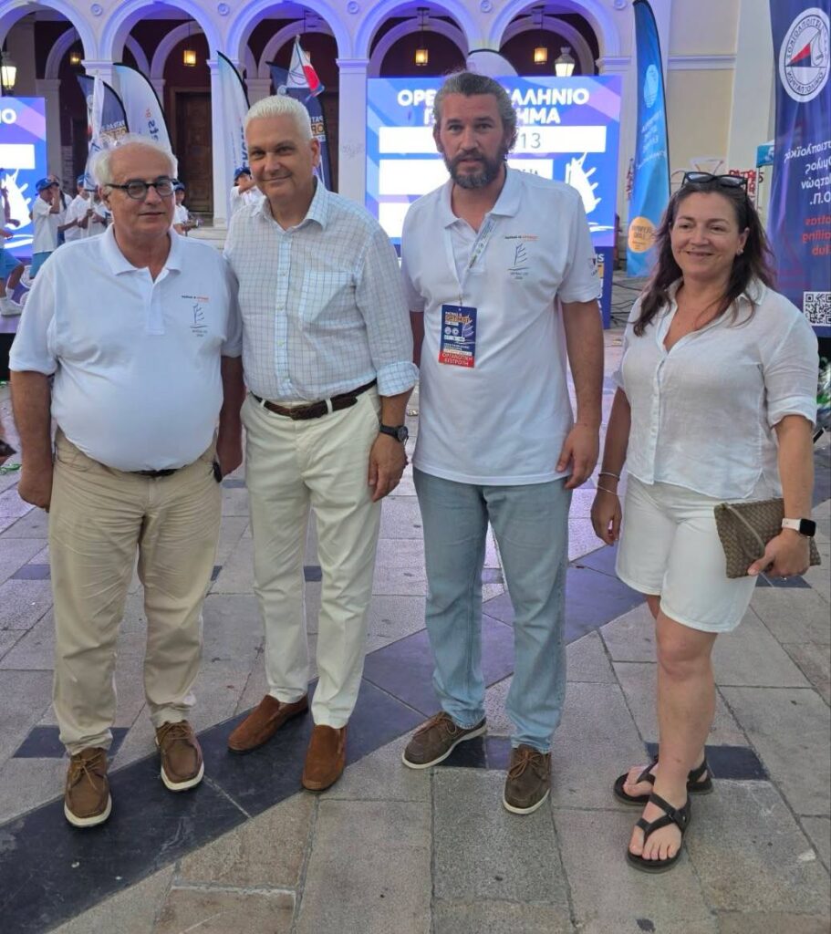 Ο Φωκίων Ζαΐμης στην τελετή έναρξης του Open Πανελλήνιου Πρωταθλήματος Optimist U13 ΦΩΤΟ 10 Ο Φωκίων Ζαΐμης στην τελετή έναρξης του Open Πανελλήνιου Πρωταθλήματος Optimist U13 ΦΩΤΟ