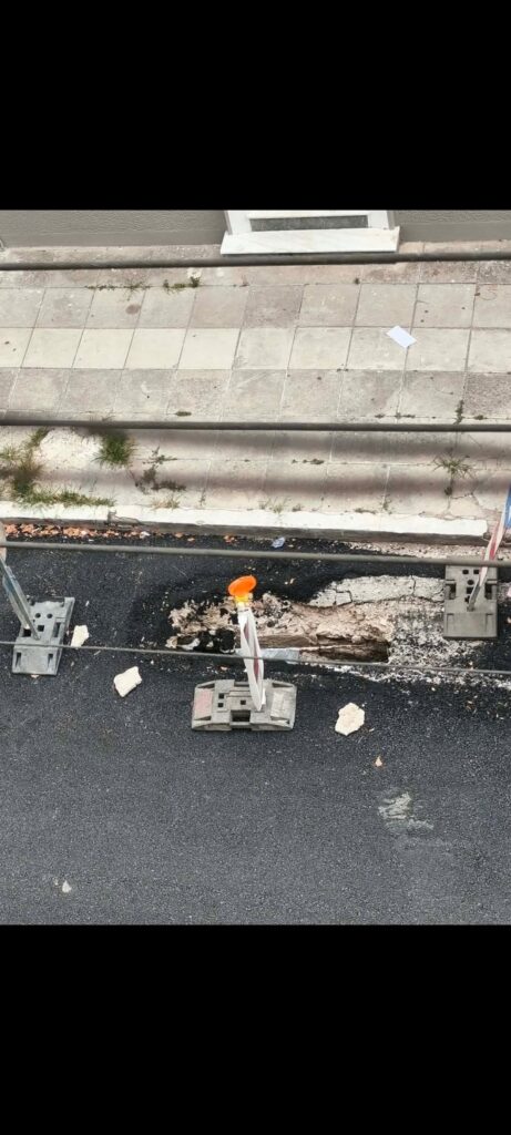 Πάτρα: Υποχώρησε η άσφαλτος σε κεντρικό δρόμο και φάνηκαν τα λύματα ΦΩΤΟ 5 Πάτρα: Υποχώρησε η άσφαλτος σε κεντρικό δρόμο και φάνηκαν τα λύματα ΦΩΤΟ