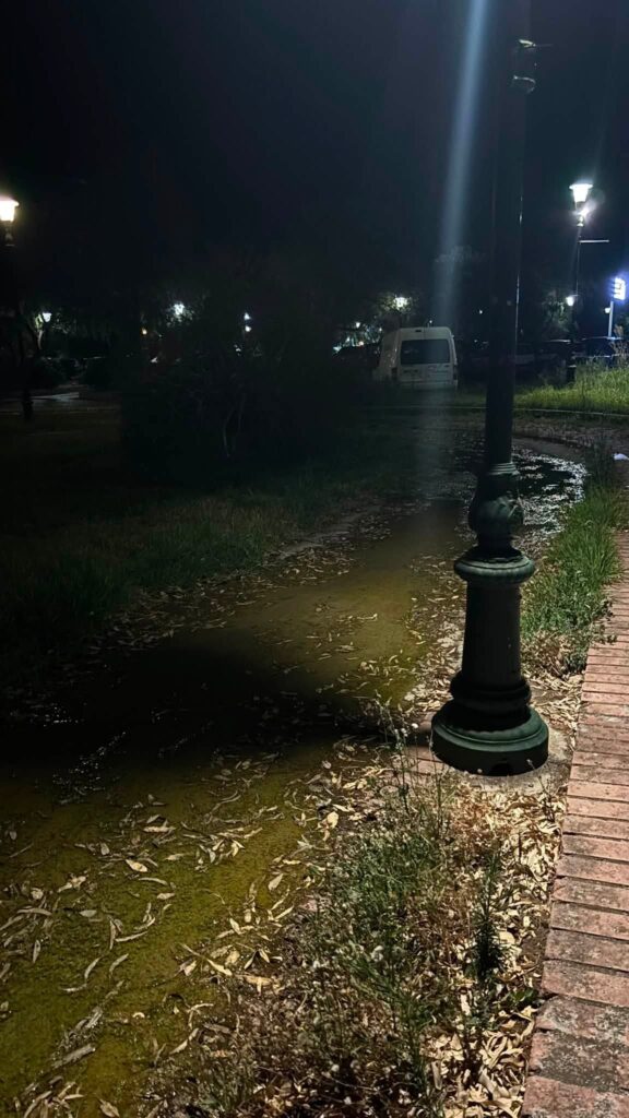 Πάτρα: Λιμνάζοντα νερά και δυσοσμία στο «σήμα κατατεθέν» της πόλης ΦΩΤΟ