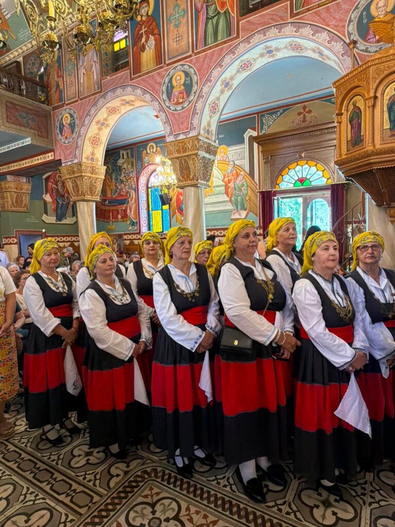Γιόρτασε η Αγία Κυριακή στον Αγιο Βασίλειο Ρίου ΦΩΤΟ
