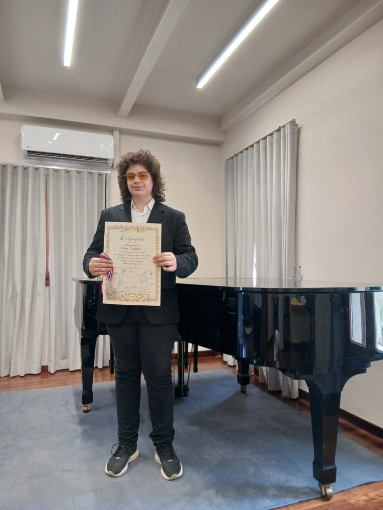 Πάτρα: Πανελλήνια διάκριση μαθητή του Δημοτικού Ωδείου για τεχνική κατάρτιση και μουσική ωριμότητα ΦΩΤΟ
