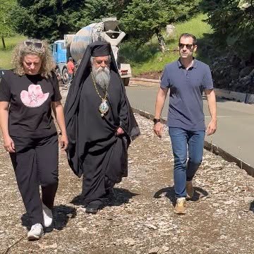 Στη Μονή Παναγίας Χρυσοπηγής ο αντιπεριφερειάρχης Βασίλης Γιαννόπουλος με τον Μητροπολίτη Αθανάσιο ΦΩΤΟ
