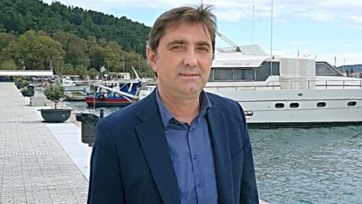 «Ο κ. Φαρμάκης οφείλει απαντήσεις, όχι άλλοθι»