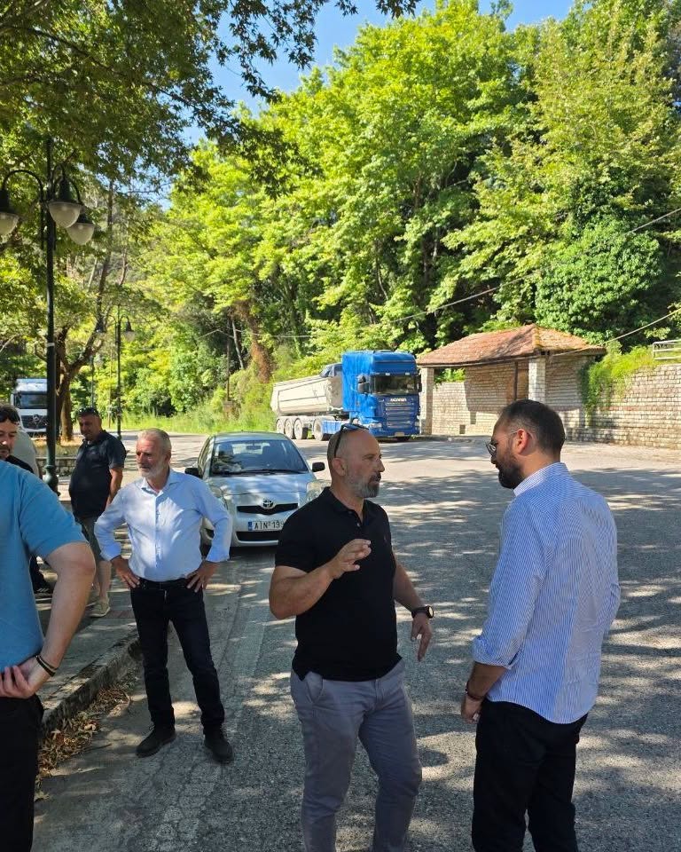 Ο Νεκτάριος Φαρμάκης σε Βάλτο, Μπαμπαλιό, Γέφυρα Βέργας, Αμοργιανούς ΦΩΤΟ 6 Ο Νεκτάριος Φαρμάκης σε Βάλτο, Μπαμπαλιό, Γέφυρα Βέργας, Αμοργιανούς ΦΩΤΟ