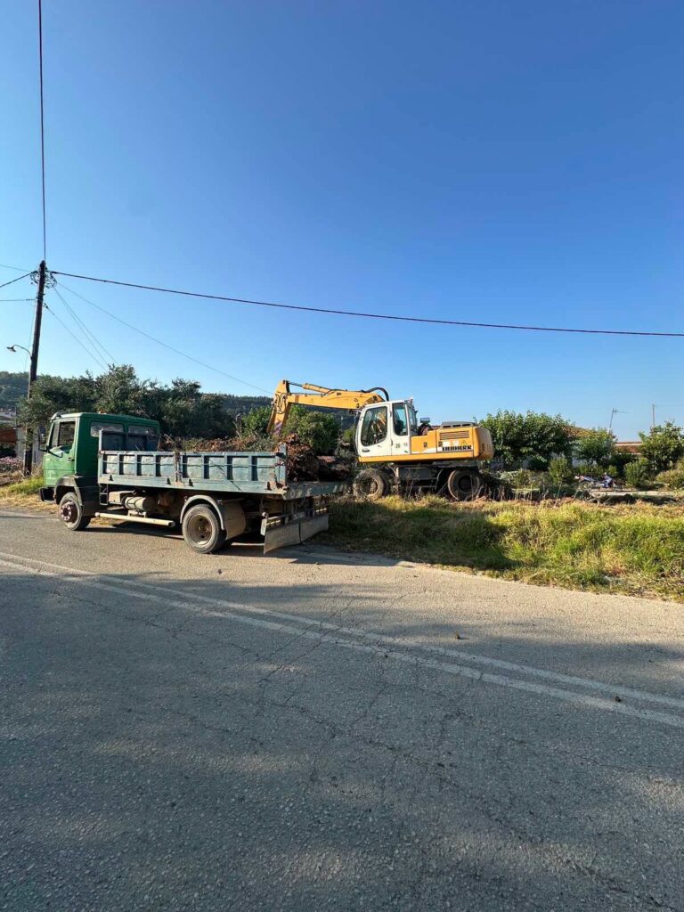 Αχαΐα: Αντιπυρική θωράκιση με καθαρισμό ρεμάτων, κατ΄ εντολήν Ζαΐμη ΦΩΤΟ