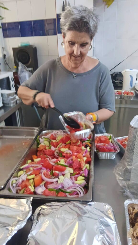 Η «Κουζίνα Αγάπης» ευχαριστεί τη Νίκη Προαστείου ΦΩΤΟ