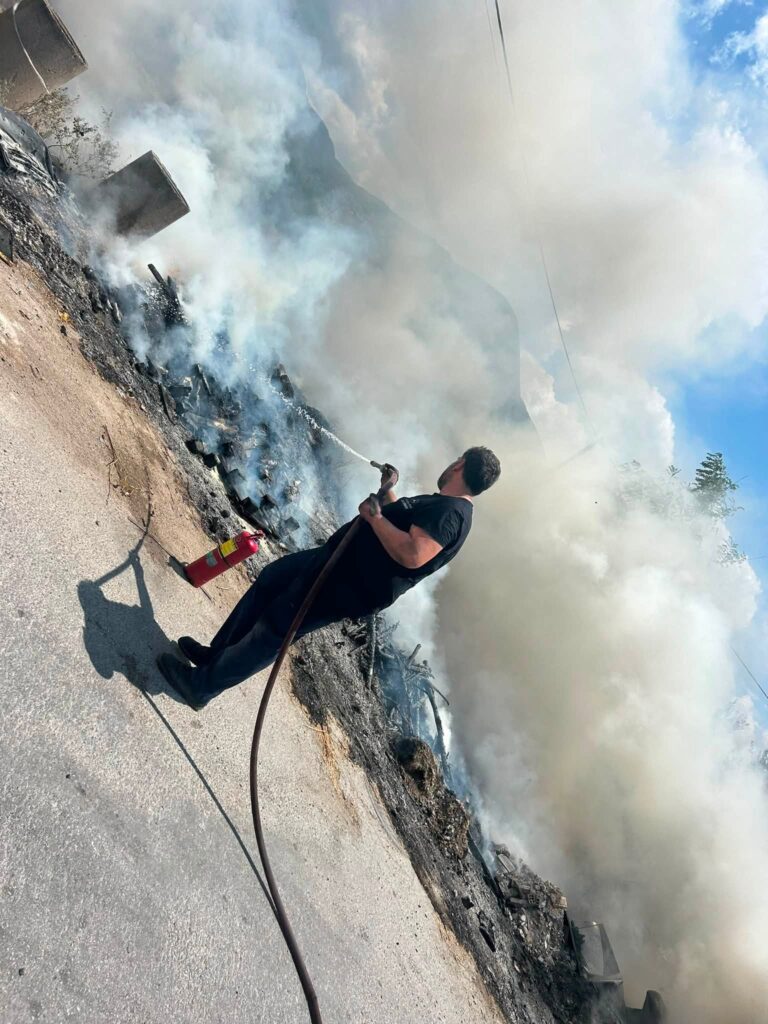Πάτρα: Πυρκαγιά στο ΒΙΟΠΑ Γλαύκου, με έγκαιρη πυροσβεστική επέμβαση ΦΩΤΟ 9 Πάτρα: Πυρκαγιά στο ΒΙΟΠΑ Γλαύκου, με έγκαιρη πυροσβεστική επέμβαση ΦΩΤΟ