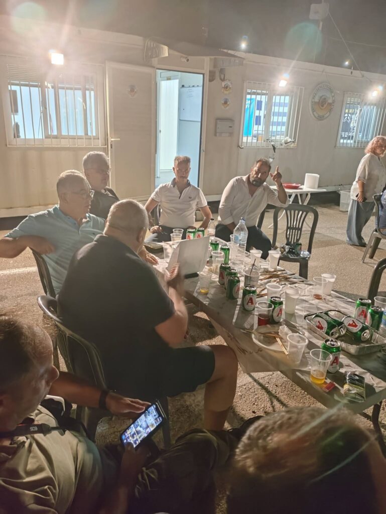 Σωματείο Οδηγών Ταξί Αχαΐας στην Ενωση Ραδιοερασιτεχνών Δυτικής Πελοποννήσου ΦΩΤΟ