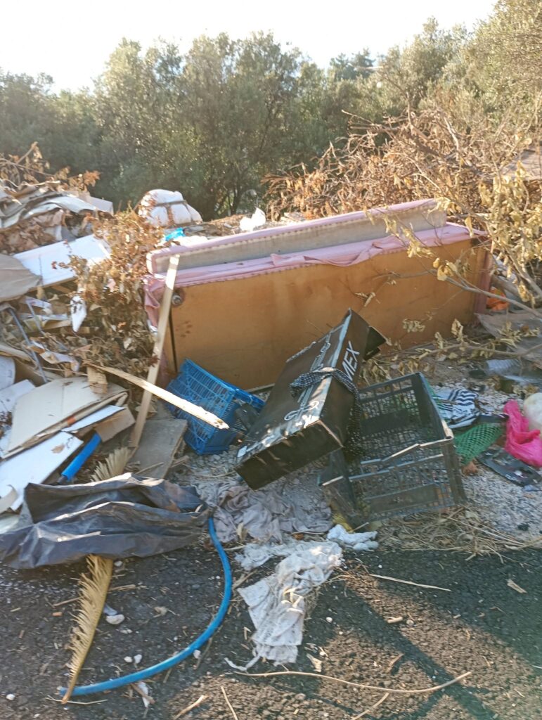 Βραχνέικα: «Απίστευτη» παράνομη χωματερή δίπλα σε σπίτια ΒΙΝΤΕΟ-ΦΩΤΟ