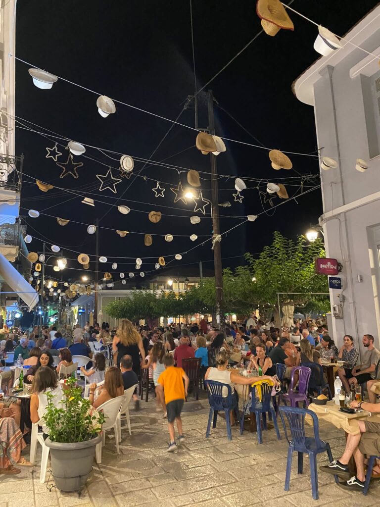 Καλοκαιρινή βραδιά στην Ακράτα με τον Γιάννη Καραμάνο ΒΙΝΤΕΟ-ΦΩΤΟ 5 Καλοκαιρινή βραδιά στην Ακράτα με τον Γιάννη Καραμάνο ΒΙΝΤΕΟ-ΦΩΤΟ