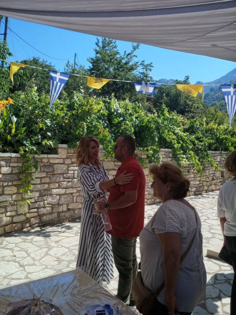 Η πολιτευτής της ΝΔ Γιώτα Παυλοπούλου στις Σειρές Καλαβρύτων για τον Αγιο Παΐσιο ΦΩΤΟ