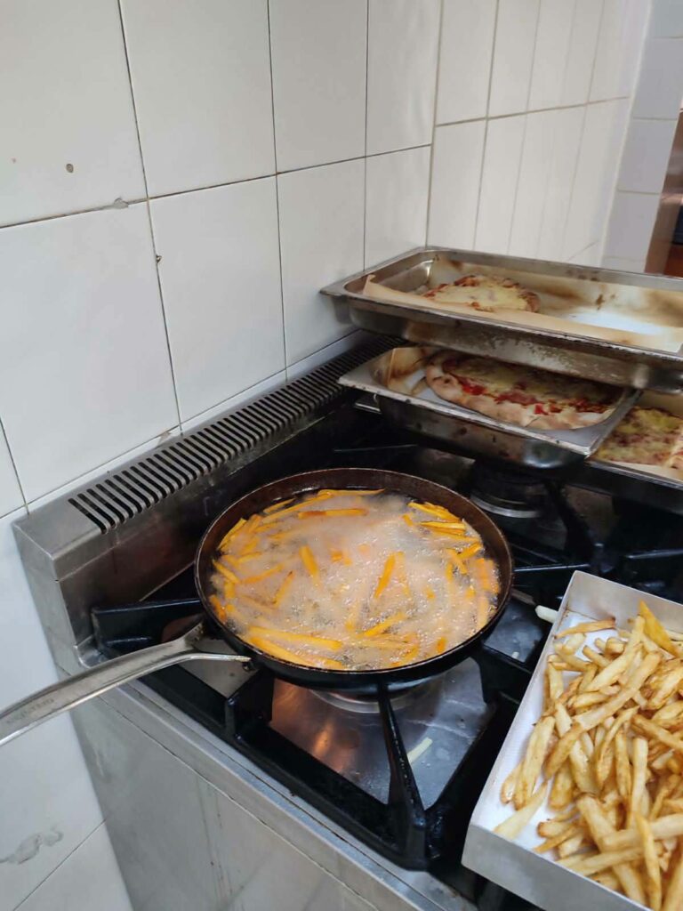 Η «Κουζίνα Αγάπης» ευχαριστεί τη Νίκη Προαστείου ΦΩΤΟ