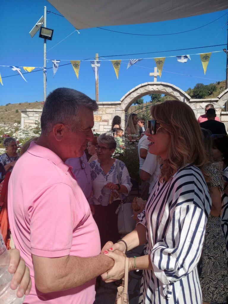 Η πολιτευτής της ΝΔ Γιώτα Παυλοπούλου στις Σειρές Καλαβρύτων για τον Αγιο Παΐσιο ΦΩΤΟ