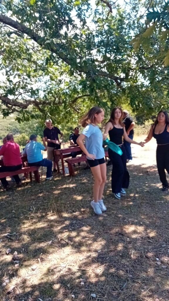 Ο Πολιτιστικός Σύλλογος Καλάνιστρας σε παραδιακό γλέντι ΒΙΝΤΕΟ-ΦΩΤΟμν