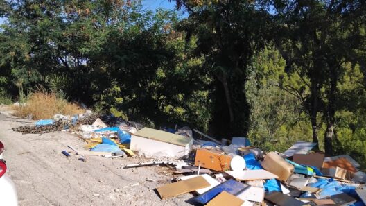 Παυλόκαστρο: Συναγερμός από εύφλεκτα υλικά, σε επικίνδυνα υψηλές θερμοκρασίες ΦΩΤΟ 14 Παυλόκαστρο: Συναγερμός από εύφλεκτα υλικά, σε επικίνδυνα υψηλές θερμοκρασίες ΦΩΤΟ