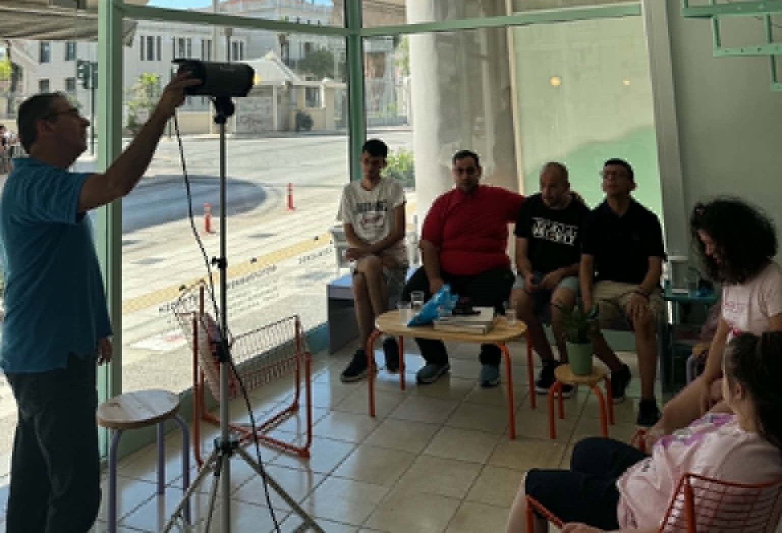 Οι «Μαχητές Πάτρας» στο εκπαιδευτικό πρόγραμμα «Γνωρίζω τα Επαγγέλματα» 1 Οι Μαχητές Πάτρας στο εκπαιδευτικό πρόγραμμα Γνώριζω τα Επάγγελμα…