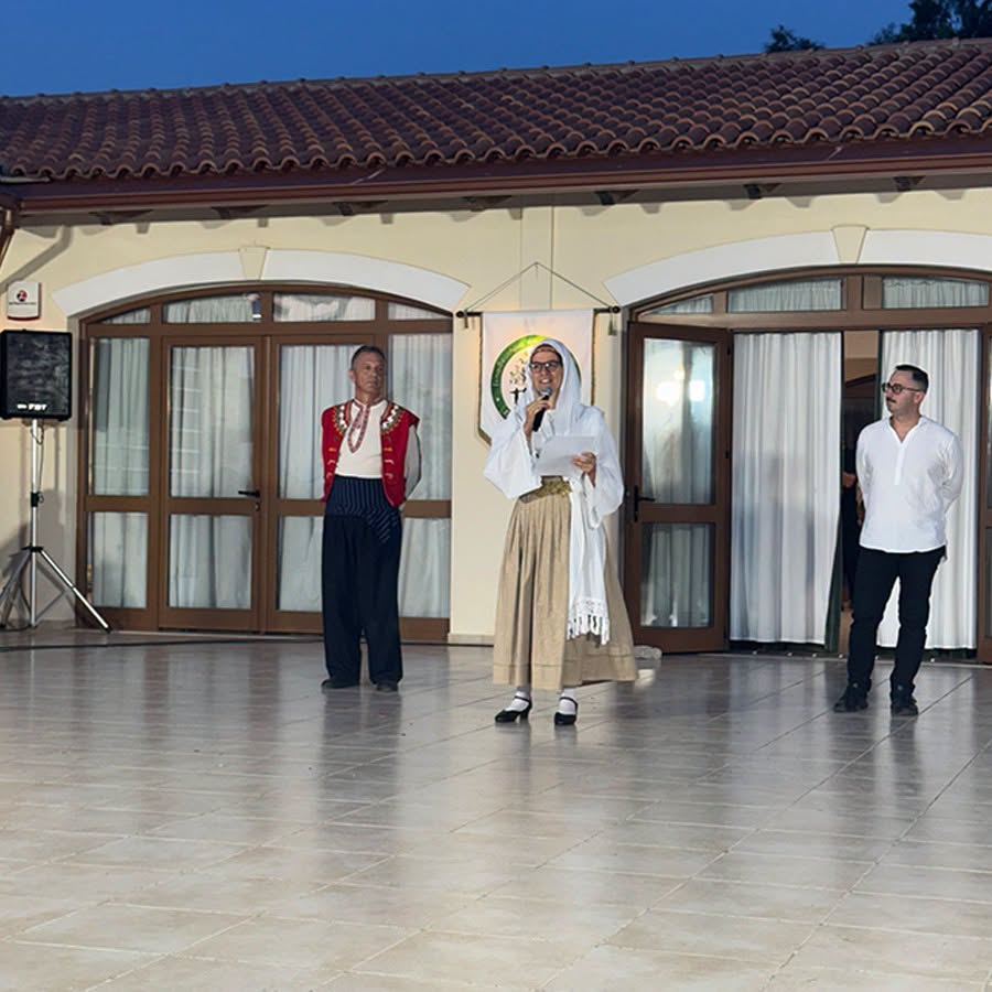 Βραδιά παράδοσης και πολιτισμού των Εκπαιδευτηρίων Αναγέννηση, στην Ιχθυόσκαλα ΦΩΤΟ