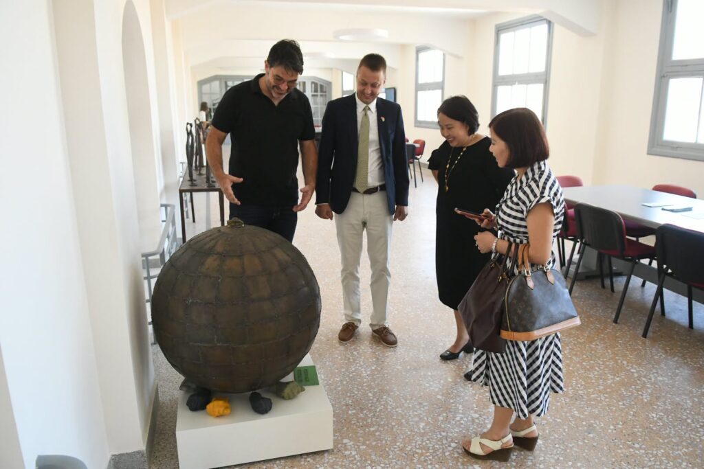 Πάτρα: Πολιτιστική συνεργασία με το Βιετνάμ κόμισε η Πρέσβειρα σε Πελετίδη και Αγγελή ΦΩΤΟ