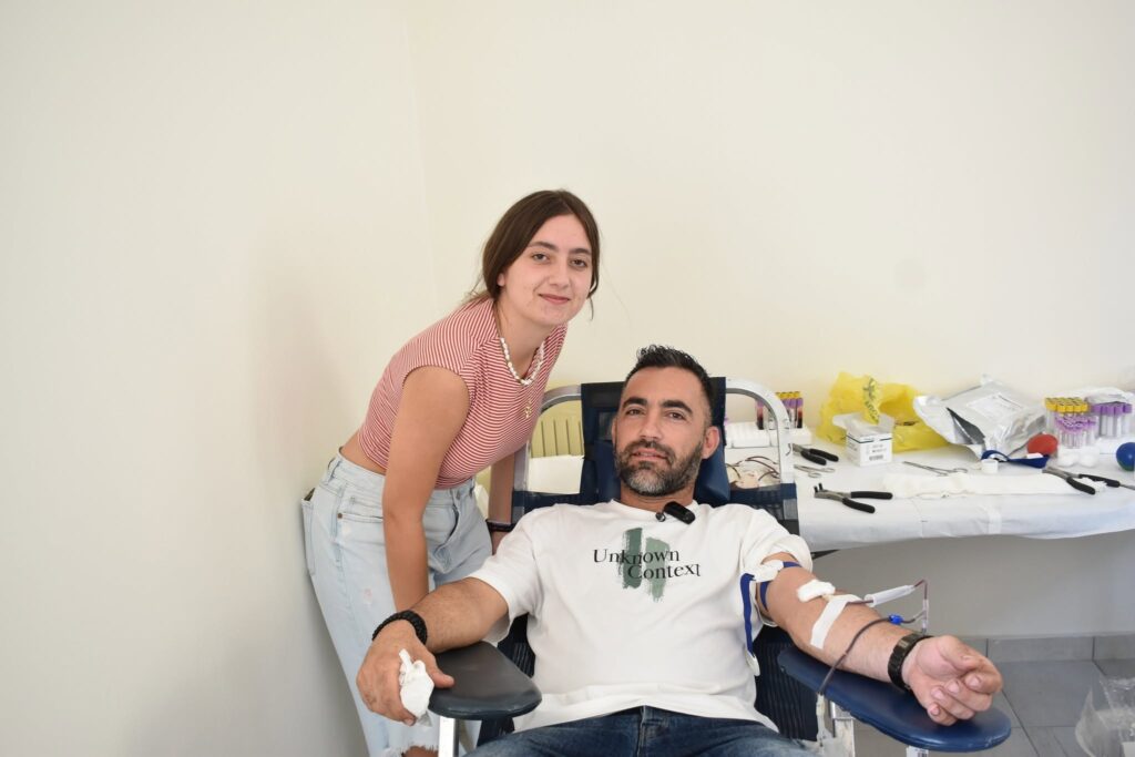 Εθελοντική αιμοδοσία στο Φλόκα ΦΩΤΟ