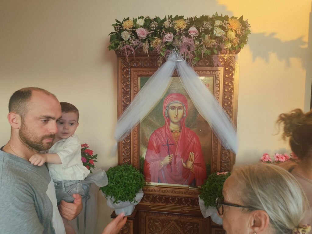 Κοσμοσυρροή στην Αγία Μαρίνα στη συνοικία Μακρυγιάννη στην Πάτρα ΒΙΝΤΕΟ-ΦΩΤΟ 9 Κοσμοσυρροή στην Αγία Μαρίνα στη συνοικία Μακρυγιάννη στην Πάτρα ΒΙΝΤΕΟ-ΦΩΤΟ
