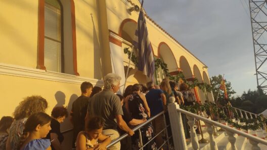 Κοσμοσυρροή στην Αγία Μαρίνα στη συνοικία Μακρυγιάννη στην Πάτρα ΒΙΝΤΕΟ-ΦΩΤΟ 24 Συνοικία Μακρυγιάννη στην Πάτρα