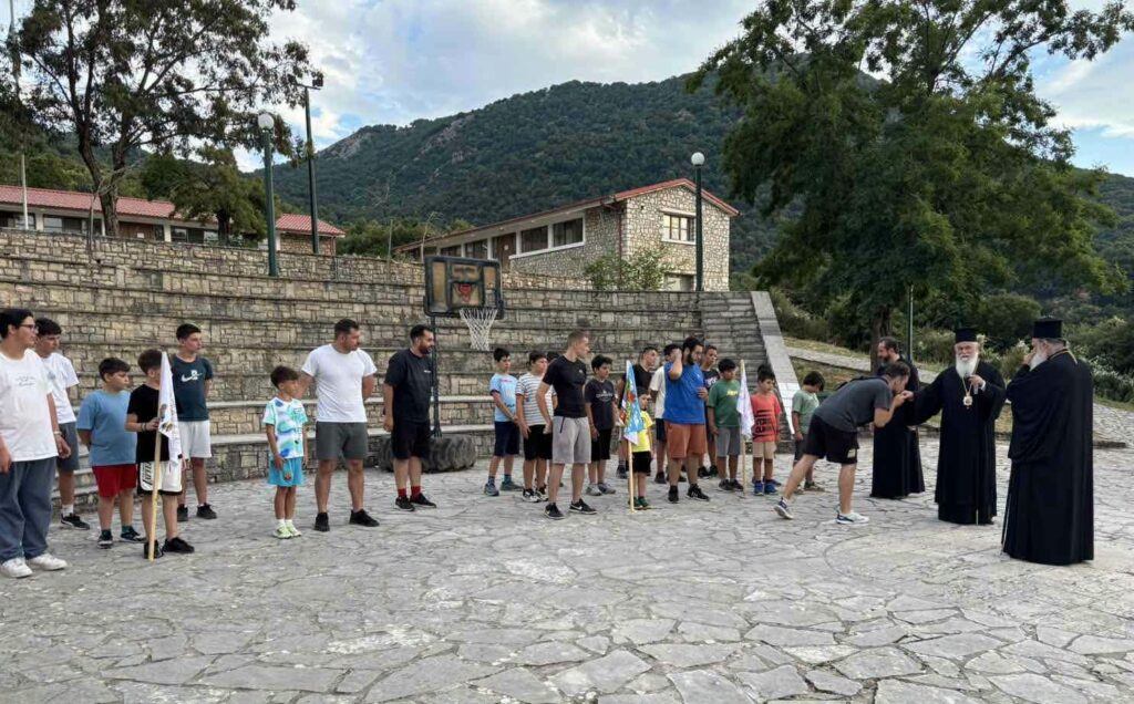 Θεόκλητος και Ιερώνυμος στις Κατασκηνώσεις του Εκκλησιαστικού Κέντρου Νεότητας στα Καλάβρυτα ΦΩΤΟ
