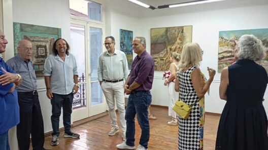 Τα εγκαίνια της έκθεσης «Αντιδιαστολές» της Μαριλένας Ζολώτα, στην Ακράτα ΦΩΤΟ