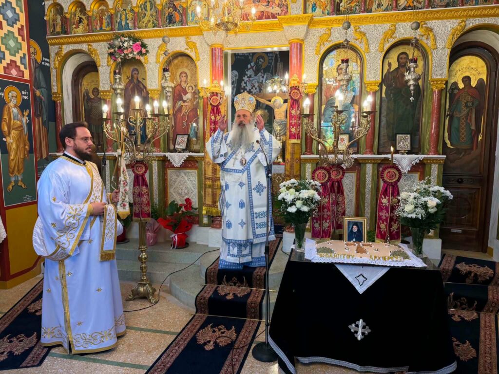 Στον ναό της Γουμένισσας Καλαβρύτων ο Μητροπολίτης Σταγών και Μετεώρων Θεόκλητος ΦΩΤΟ