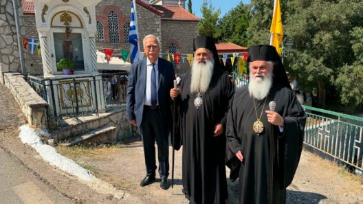 Στον ναό της Γουμένισσας Καλαβρύτων ο Μητροπολίτης Σταγών και Μετεώρων Θεόκλητος ΦΩΤΟ 15 Στον ναό της Γουμένισσας Καλαβρύτων ο Μητροπολίτης Σταγών και Μετεώρων Θεόκλητος ΦΩΤΟ