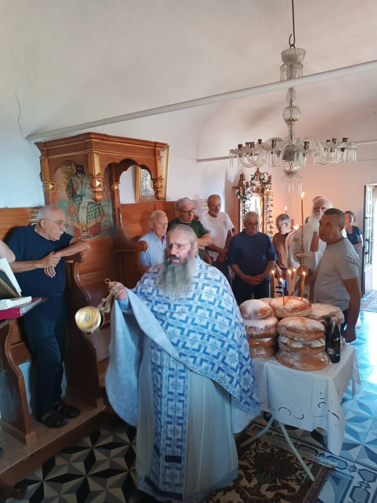 Ο εορτασμός της Αγίας Μαρίνας στο γραφικό εξωκλήσι της Κερνίτσας Διακοπτού ΦΩΤΟ