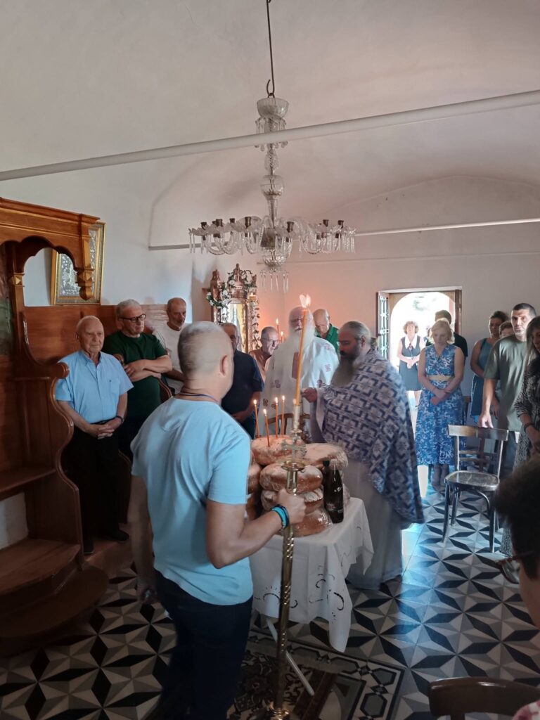 Ο εορτασμός της Αγίας Μαρίνας στο γραφικό εξωκλήσι της Κερνίτσας Διακοπτού ΦΩΤΟ