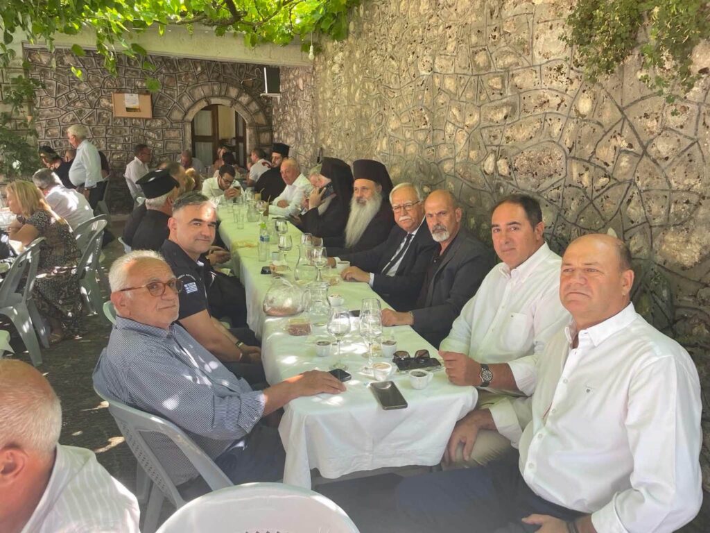 Με λαμπρότητα και θρησκευτική κατάνυξη πανηγύρισε η Γουμενίσσα Καλαβρύτων ΒΙΝΤΕΟ-ΦΩΤΟ 20 Με λαμπρότητα και θρησκευτική κατάνυξη πανηγύρισε η Γουμενίσσα Καλαβρύτων ΒΙΝΤΕΟ-ΦΩΤΟ