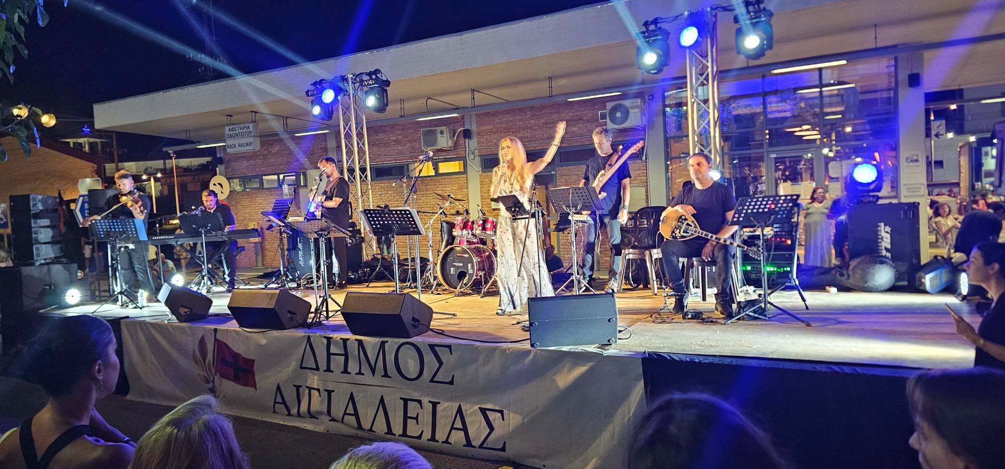 Τα μουσικά ταξίδια του Οδοντωτού στο Διακοπτό ΒΙΝΤΕΟ-ΦΩΤΟ
