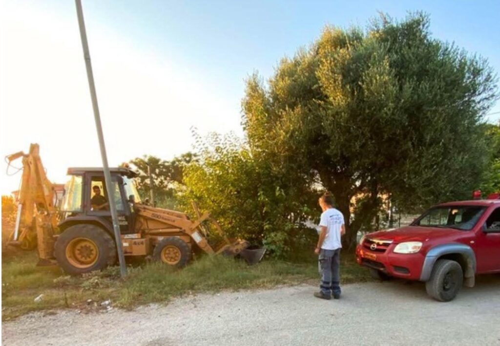 Δυτική Αχαΐα: Καθαρισμοί σε χωριά για μείωση του κινδύνου πυρκαγιών ΦΩΤΟ