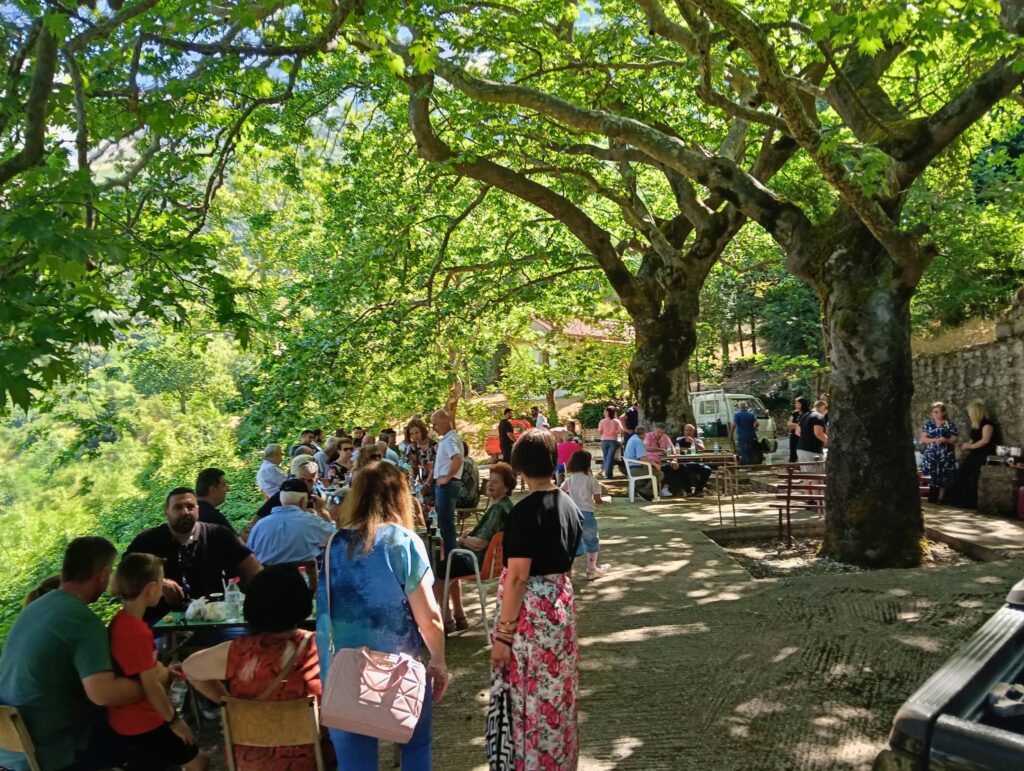 Θεία Λειτουργία του Άη Λια στο Άνω Μαυρίκι ΦΩΤΟ