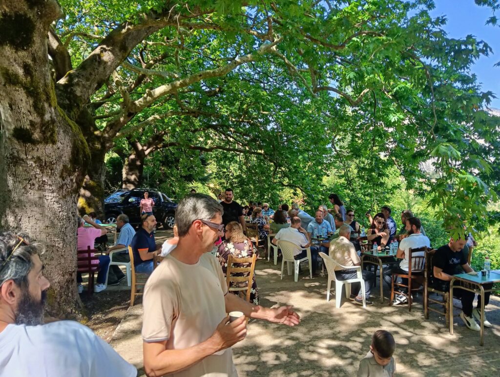 Θεία Λειτουργία του Άη Λια στο Άνω Μαυρίκι ΦΩΤΟ