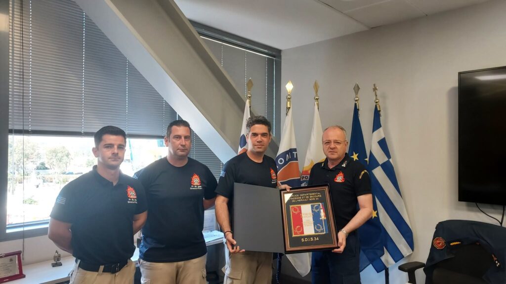 Πάτρα: Επέστρεψαν οι δασοκομάντος της 6η ΕΜΟΔΕ από τα πύρινα μέτωπα της Γαλλίας ΦΩΤΟ 6 Πάτρα: Επέστρεψαν οι δασοκομάντος της 6η ΕΜΟΔΕ από τα πύρινα μέτωπα της Γαλλίας ΦΩΤΟ