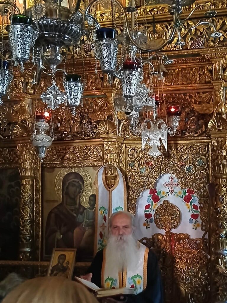 Πιστοί από την Αγία Τριάδα Πατρών σε Ιερές Μονές της Ναυπάκτου ΦΩΤΟ 14 Πιστοί από την Αγία Τριάδα Πατρών σε Ιερές Μονές της Ναυπάκτου ΦΩΤΟ