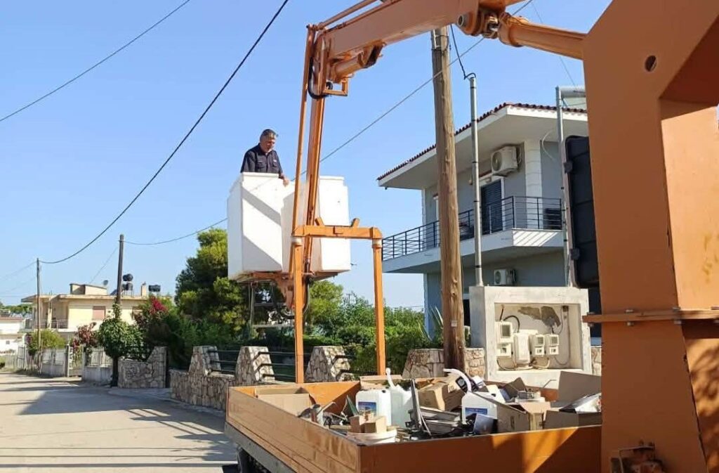Δυτική Αχαΐα: Αντικατάσταση καμένων λαμπτήρων και αποκατάσταση βλαβών ΦΩΤΟ