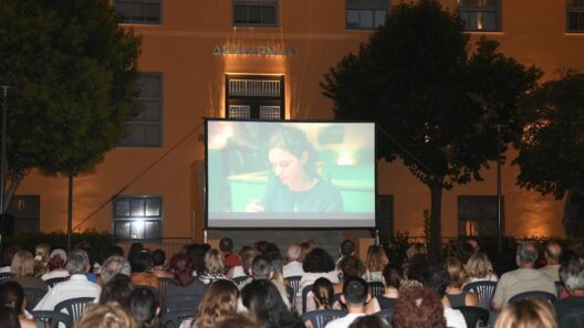 Το έργο «Αντιγόνη» προβλήθηκε στα Καμίνια ΦΩΤΟ 14 Το έργο «Αντιγόνη» προβλήθηκε στα Καμίνια ΦΩΤΟ