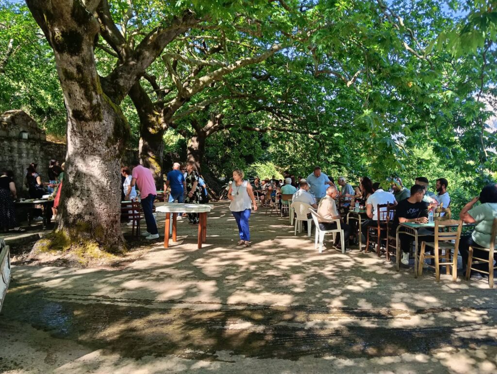 Θεία Λειτουργία του Άη Λια στο Άνω Μαυρίκι ΦΩΤΟ