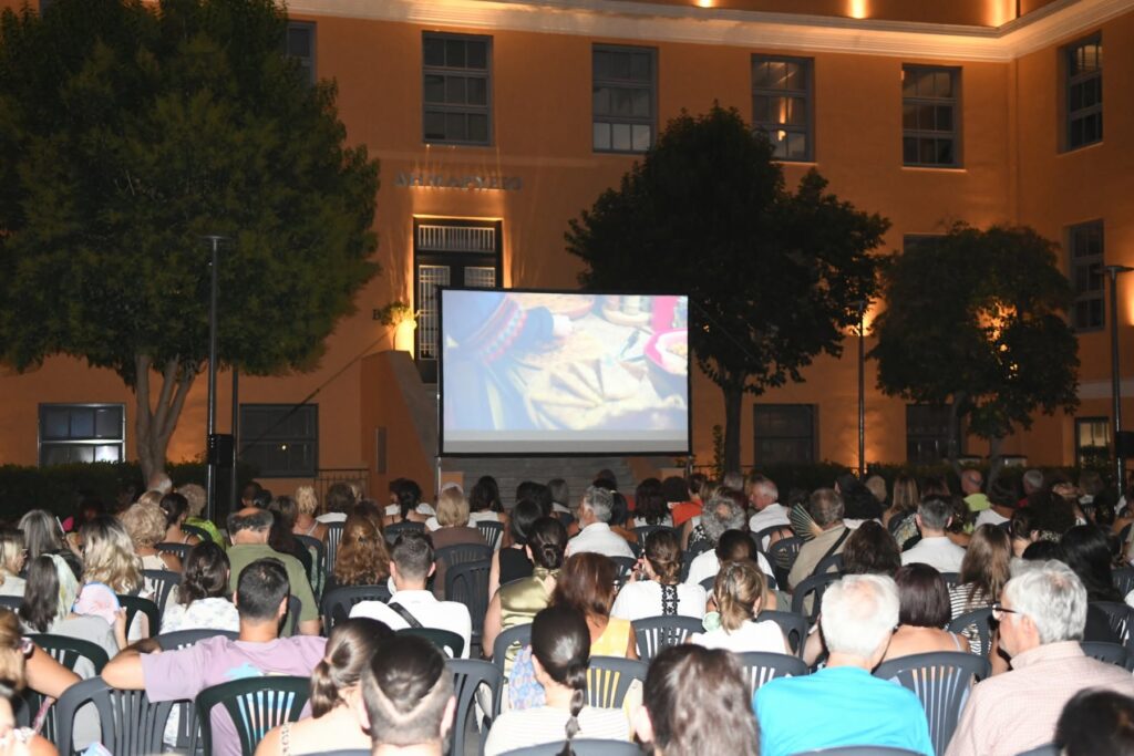 Το έργο «Αντιγόνη» προβλήθηκε στα Καμίνια ΦΩΤΟ