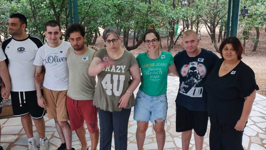 Ωφελούμενοι του Ε.Κ.Α.ΜΕ Αιγίου σε κατασκήνωση ΦΩΤΟ 7 Ωφελούμενοι του Ε.Κ.Α.ΜΕ Αιγίου σε κατασκήνωση ΦΩΤΟ