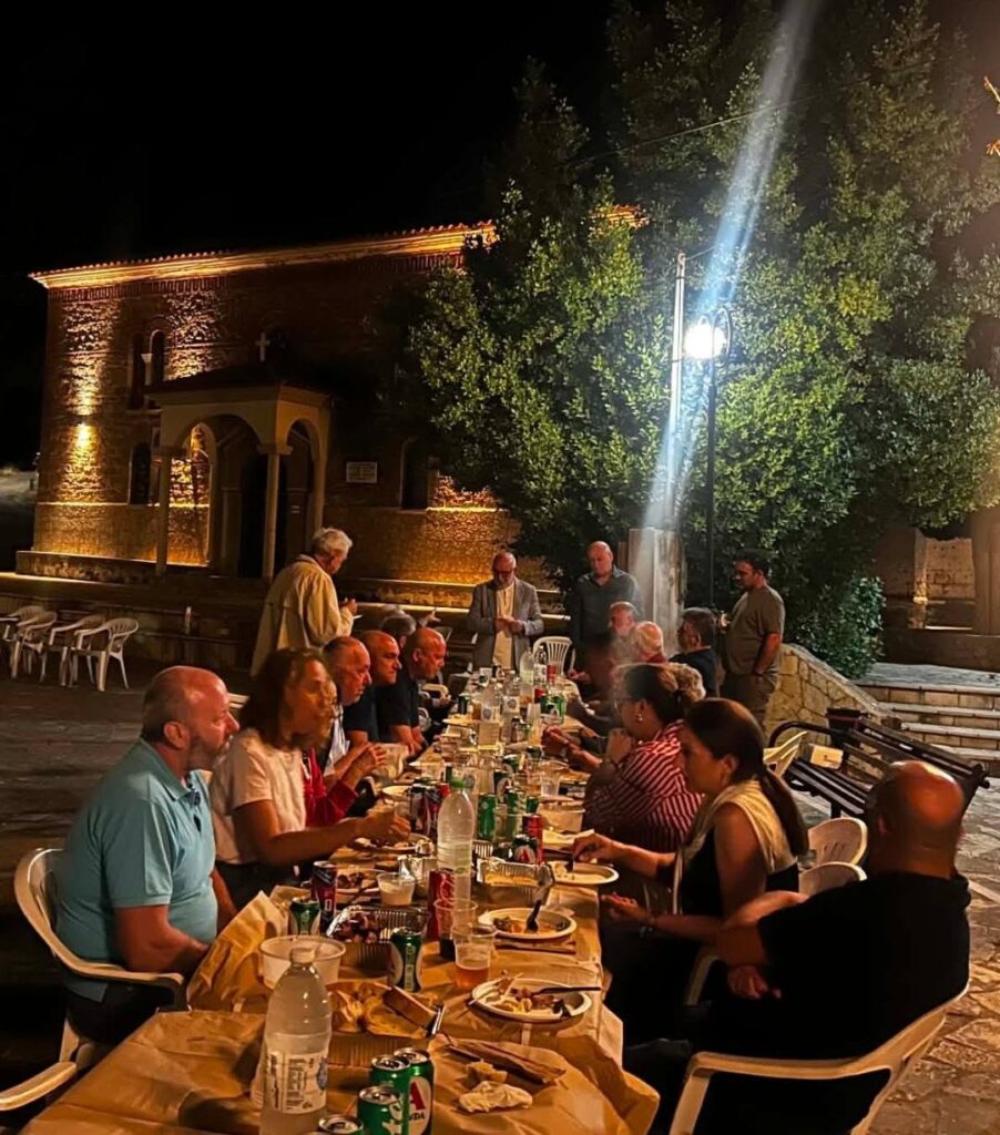 Αιγιάλεια: Η 17η επαρχιακή οδός στη συνάντηση του αντιπεριφερειάρχη Π. Σακελλαρόπουλου με Κοινοτάρχες ΦΩΤΟ 18 Αιγιάλεια: Η 17η επαρχιακή οδός στη συνάντηση του αντιπεριφερειάρχη Π. Σακελλαρόπουλου με Κοινοτάρχες ΦΩΤΟ