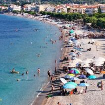 Αχαΐα: Αποφεύχθηκε παρά τρίχα τραγωδία με 92χρονη - Αυτόπτης μάρτυρας σε παραλία περιγράφει το συμβάν στο Patrapress 1 Αχαία: Αποφεύχθηκε παρά τρίχα τραγωδία