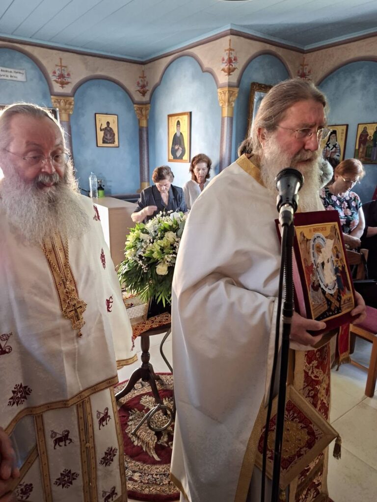 Θεία Λειτουργία και μνημόσυνο στο εκκλησάκι του Αγίου Ευσταθίου Πτέρης ΦΩΤΟς
