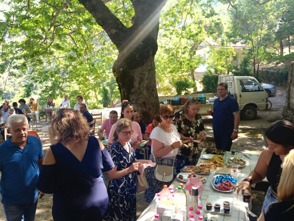 Θεία Λειτουργία του Άη Λια στο Άνω Μαυρίκι ΦΩΤΟ